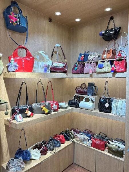 China best Genuine leather bags on sales