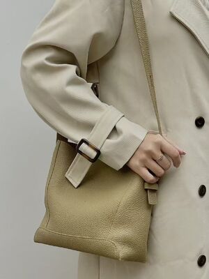 Women's Top-Grain Full-Grain Cowhide genuine leather Crossbody Bag  Large-capacity Shoulder Bag Tote Bag Crossbody Bag Bucket Bag