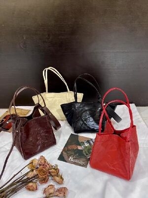 Top-Grain Cowhide Hand-Grabbed Texture Basket Style  Small Square Bag genuine leather bag Handbag Crossbody Bag Shoulder Bag Women's Handbag China supplier
