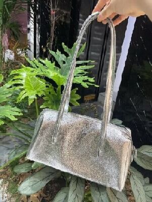 Women's genuine leather bag Top-Grain Oil-Waxed Cowhide Large Capacity Tote Shoulder Bag underarm bag Minimalist Bag China factory wholesale