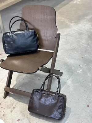 Women's genuine leather Handbag bag Top-Grain Oil-Waxed Cowhide Handheld Tote Bag  underarm bag Work Bag China supplier 