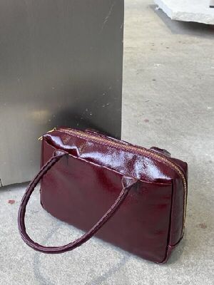 Women's genuine leather Handbag bag Top-Grain Oil-Waxed Cowhide Handheld Tote Bag  underarm bag Work Bag China supplier 