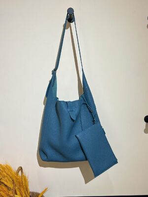 Genuine leather Shoulder bag Top-Grain Full-Grain Cowhide Large Capacity Bucket Tote Bag women's Minimalist Bag Travel Bag underarm Diaper Bag China supplier wholesale