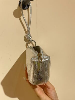 Top-Grain Oil-Waxed Cowhide Cloud-Shaped Dumpling Bag mini neck bag Clutch BagsFashion Bags for Women 