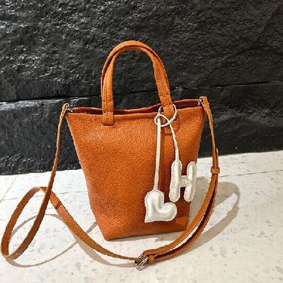 Top Grain Full-Grain Cowhide Handheld Crossbody Bag genuine leather bag China factory wholesale women's fashion handbag shoulder crossbody bag Bucket Bag