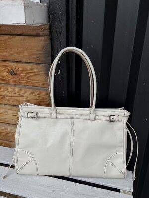 Top Grain Oil-Waxed Cowhide Large Capacity Tote Handheld Crossbody Bag genuine leather handbag China manufacturer Shoulder crossbody bag Work bag  wholesale