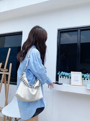 Top-Grain Cowhide Natural Crease Chain Shoulder  Crossbody  bag genuine leather handbag China manufacturer wholesale underarm bag