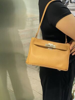 Women's genuine leather handbag work bag Napa Cowhide Commuter Shoulder & Crossbody Bag underarm bag China manufacturer wholesale