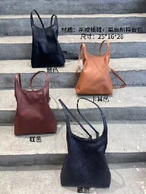 Women's genuine leather bag Vegetable-Tanned Cowhide Shoulder bag  Backpack   Travel Bag Minimalist Bag Weekender Bags Backpacks Supplier 