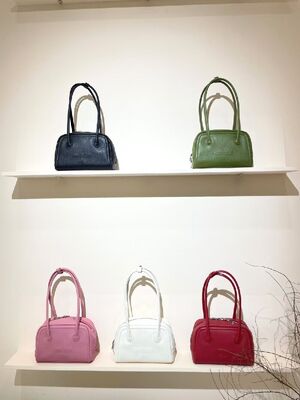 Women's Genuine leather bag A-Grade Goatskin Underarm Handheld Boston bag handbag underarm bag Shoulder Bag Minimalist Bag work bag China factory wholesale