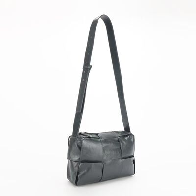 Minimalist Vintage Bag Top-Grain Oil-Waxed Cowhide Woven genuine leather  Crossbody Bag women's leather handbag shoulder bag China supplier 