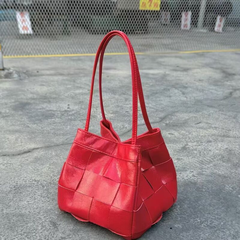 Top-Grain Oil-Waxed Cowhide Woven Small Square Bag genuine leather shoulder bag Cross body bag women's small handbag Basket bag